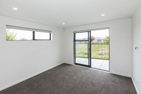 Photo of property in 21 Loch Tanna Way, Broomfield, Christchurch, 8042