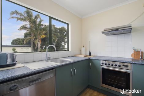 Photo of property in 42 Ocean View Road, Waihi Beach, 3611