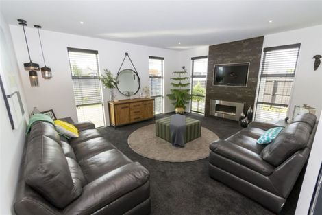 Photo of property in 19 Sloan Avenue, Rangiora, 7400