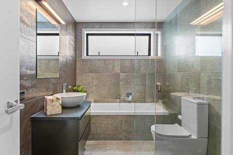 Photo of property in 21 Ariel Place, Snells Beach, 0920