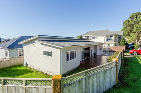 Photo of property in 18 Sim Street, Johnsonville, Wellington, 6037