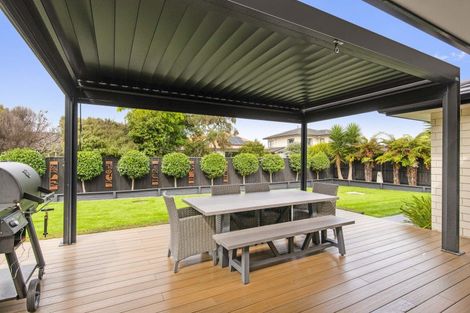 Photo of property in 47 San Priamo Place, Paraparaumu Beach, Paraparaumu, 5032