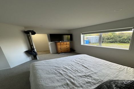 Photo of property in 60 Roberts Road, Matakatia, Whangaparaoa, 0930