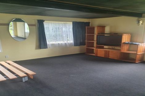 Photo of property in 279 Motutara Road, Muriwai, Waimauku, 0881