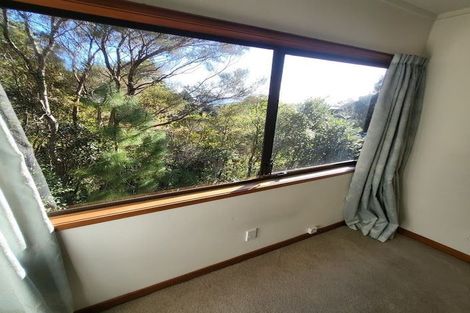 Photo of property in 7 Francis Bell Grove, Lowry Bay, Lower Hutt, 5013