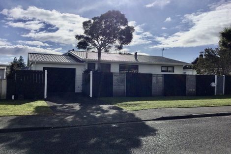 Photo of property in 3 Kaimata Street, Brooklands, New Plymouth, 4310