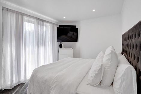 Photo of property in 1163 Devon Road, Bell Block, New Plymouth, 4373