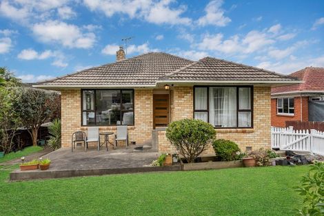 Photo of property in 1/13 Greers Road, Weymouth, Auckland, 2103