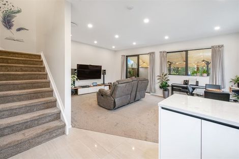 Photo of property in 11 Kaimai Avenue, Massey, Auckland, 0614