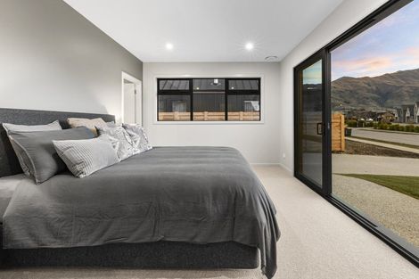 Photo of property in 14a Marjon Drive, Wanaka, 9305