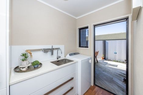 Photo of property in 37 Endeavour Avenue, Flagstaff, Hamilton, 3210