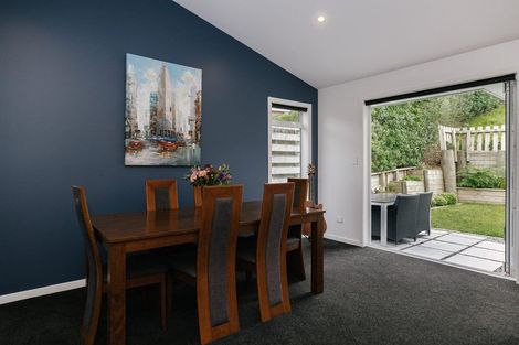 Photo of property in 22a La Lena Grove, Fitzherbert, Palmerston North, 4410