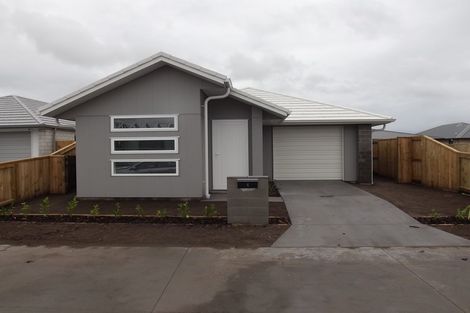 Photo of property in 4 Gold Lane, Papamoa, 3118