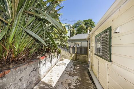 Photo of property in 197 Aro Street, Aro Valley, Wellington, 6021