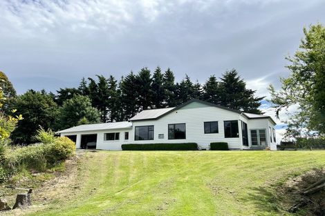 Photo of property in 231 Lillburn Monowai Road, Dean, Tuatapere, 9691