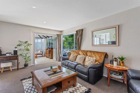 Photo of property in 62 Farquhars Road, Redwood, Christchurch, 8051