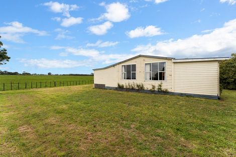 Photo of property in 279 Alfred Road, Egmont Village, New Plymouth, 4371