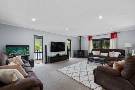 Photo of property in 43 Forest Road, Pinehaven, Upper Hutt, 5019