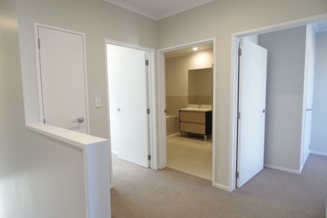 Photo of property in 32 Wallace Road, Hobsonville, Auckland, 0616