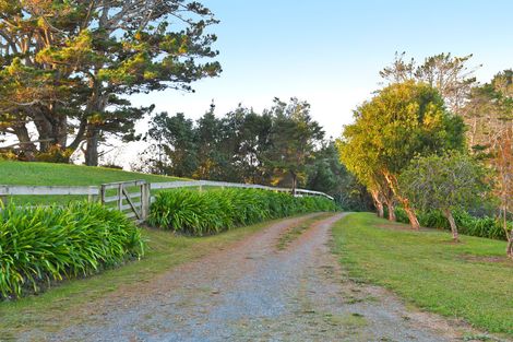 Photo of property in 109 Govan Wilson Road, Whangaripo, Warkworth, 0985