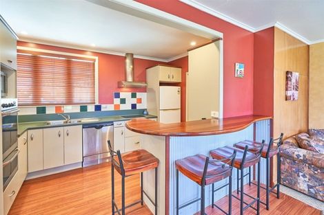 Photo of property in 5 Vernon Avenue, Takaro, Palmerston North, 4412