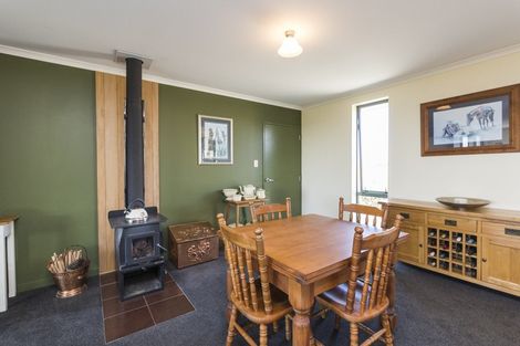 Photo of property in 216 Zigzag Road, Pohangina, Feilding, 4775