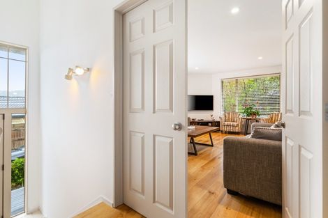 Photo of property in 25 Henry Partington Place, Greenhithe, Auckland, 0632