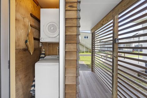 Photo of property in 68 Sixth Avenue, Urenui, 4377