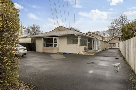 Photo of property in 8 Kowhai Terrace, Saint Martins, Christchurch, 8022