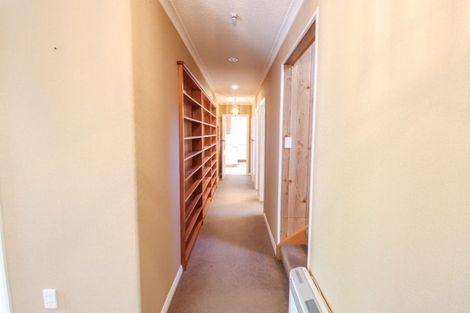 Photo of property in 18 Churchill Avenue, Hokowhitu, Palmerston North, 4410