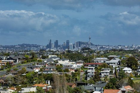 Photo of property in 20 Parr Terrace, Castor Bay, Auckland, 0620