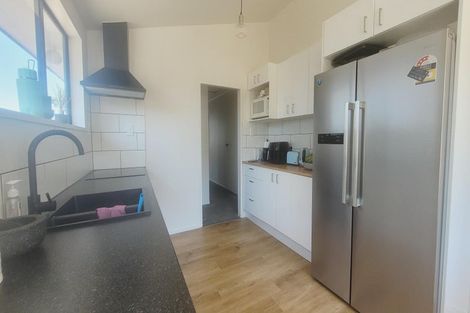 Photo of property in 10 Sombrero View, Ascot Park, Porirua, 5024