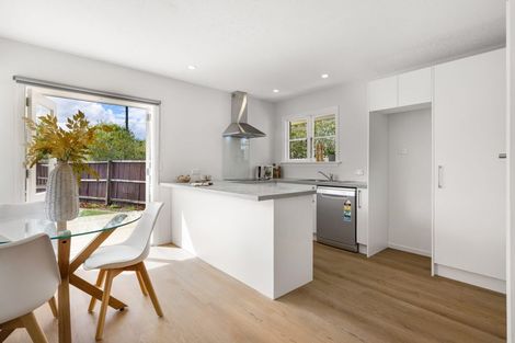 Photo of property in 15 Vancouver Crescent, Wainoni, Christchurch, 8061