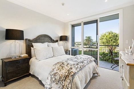 Photo of property in 98b/30 Ambassador Glade, Orewa, 0931