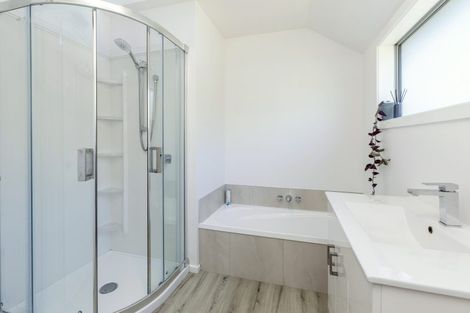 Photo of property in 4a Brickworks Lane, Huntsbury, Christchurch, 8022