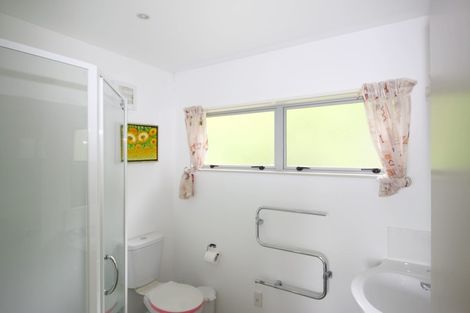 Photo of property in 37 Meadowcroft Grove, Johnsonville, Wellington, 6037