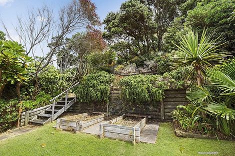 Photo of property in 9 Knoll Street, Island Bay, Wellington, 6023