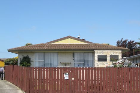 Photo of property in 2/18 Leonie Place, Aranui, Christchurch, 8061