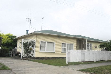 Photo of property in 10 Cameron Road, Te Puke, 3119