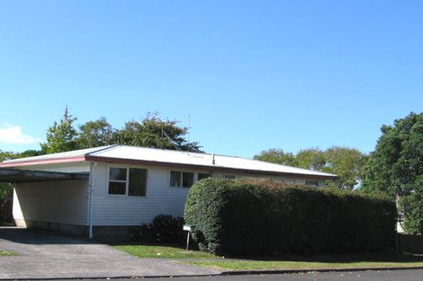 Photo of property in 1/2 Cutler Street, New Lynn, Auckland, 0600