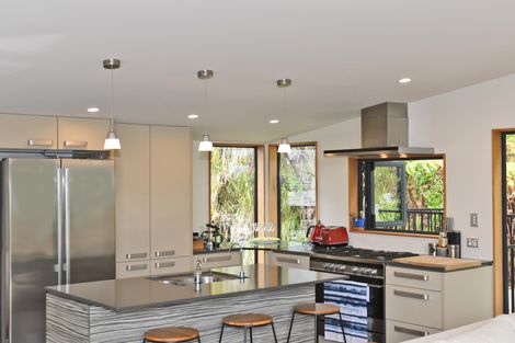 Photo of property in 11 Ferndale Drive, Snells Beach, 0920