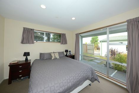 Photo of property in 91 Denise Crescent, Hornby, Christchurch, 8042