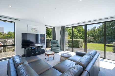 Photo of property in 2 Ashfield Place, Richmond, 7020