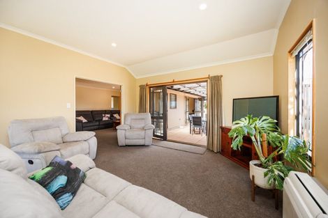 Photo of property in 24 Ursula Drive, Feilding, 4702