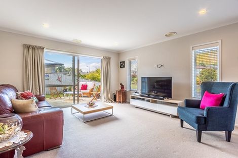 Photo of property in 58 Waterstone Avenue, Paraparaumu, 5032