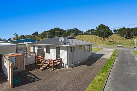 Photo of property in 356/1 Pohutukawa Avenue, Ohope, 3121