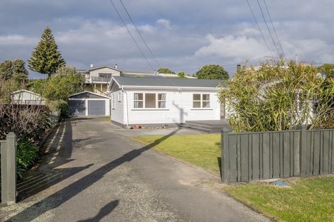 Photo of property in 10 Ngaio Street, Otaki Beach, Otaki, 5512