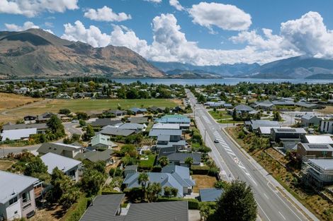 Photo of property in 191 Aubrey Road, Wanaka, 9305