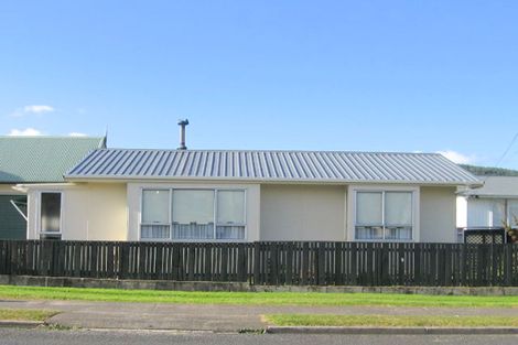 Photo of property in 122 Hetherington Road, Whangamata, 3620
