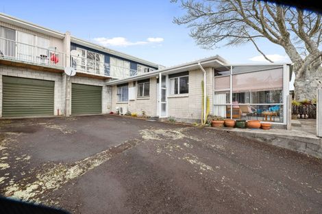 Photo of property in 341 Devon Street West, New Plymouth, 4310